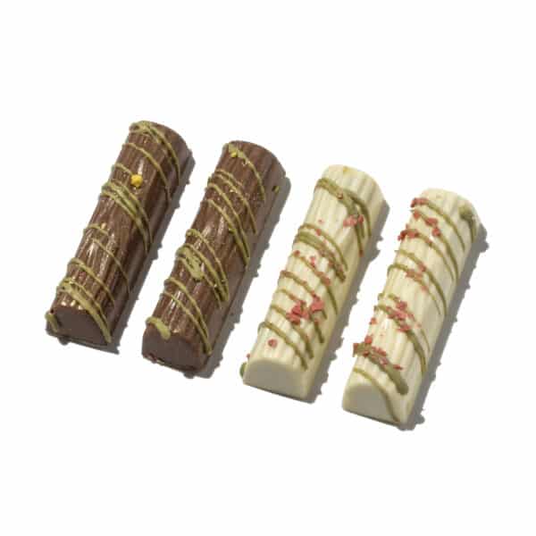 טועמים את דובאי - 4 יחידות מיני דובאי, 2 לבן , 2 חלב