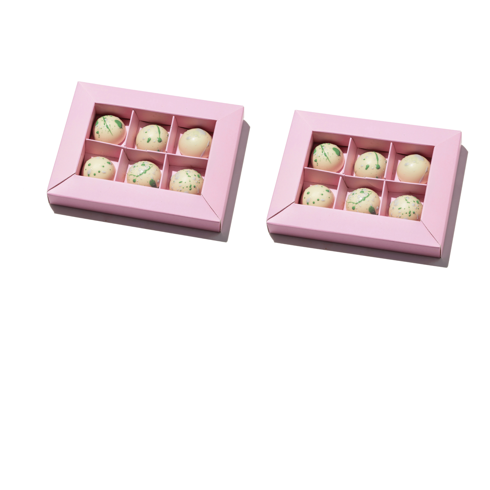 2 קופסאות פרלין פיסטוק